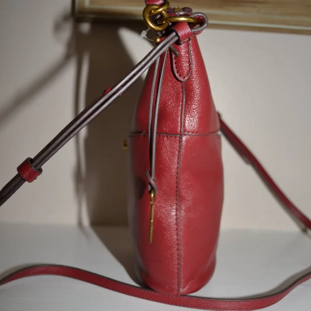 Fossil Talulla Red Velvet Brandy Leather NWT $230 Crossbody Hobo Bag
